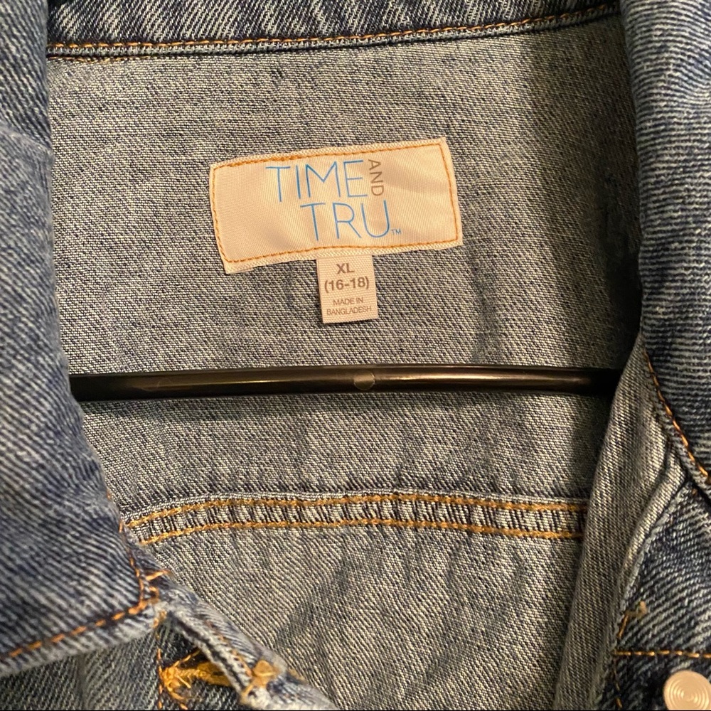 Jean jacket - Picture 3 of 3